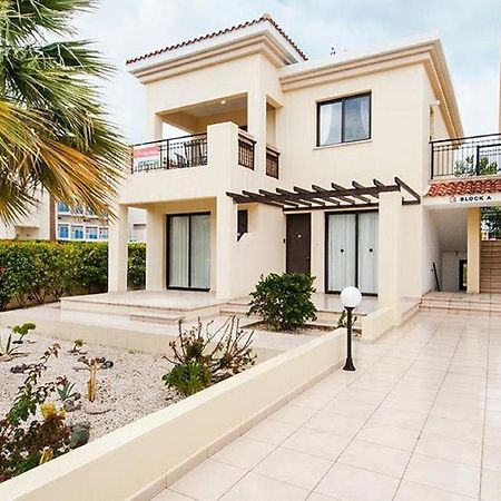 Beautiful 2-Bedroom Apartment - Great Location パ フォス エクステリア 写真
